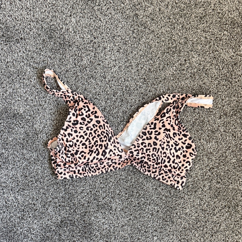 SHEIN Pink Leopard Bikini Top